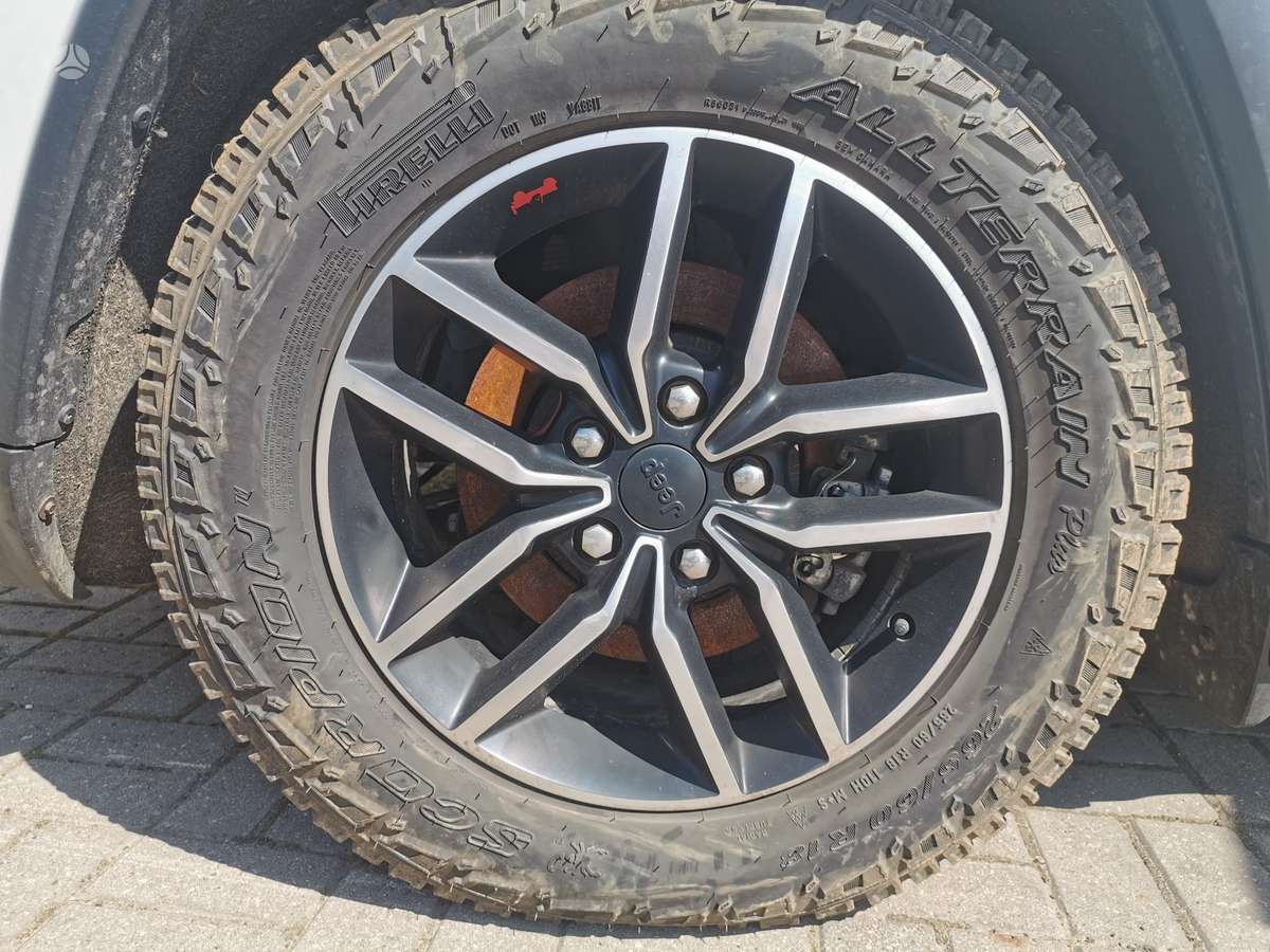 Jeep, light alloy, R18