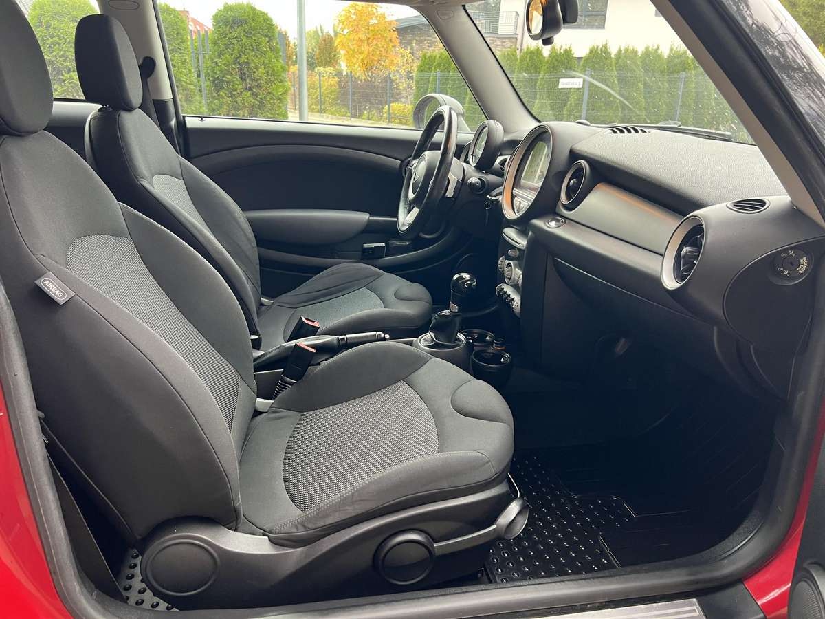 Mini Cooper, 1.6 l., Хэтчбек