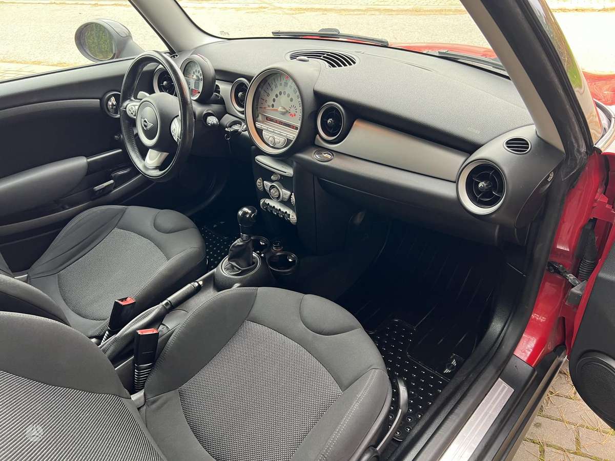 Mini Cooper, 1.6 l., Хэтчбек
