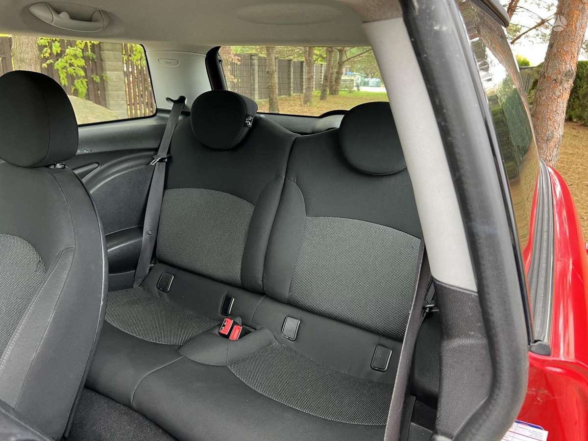 Mini Cooper, 1.6 l., Хэтчбек