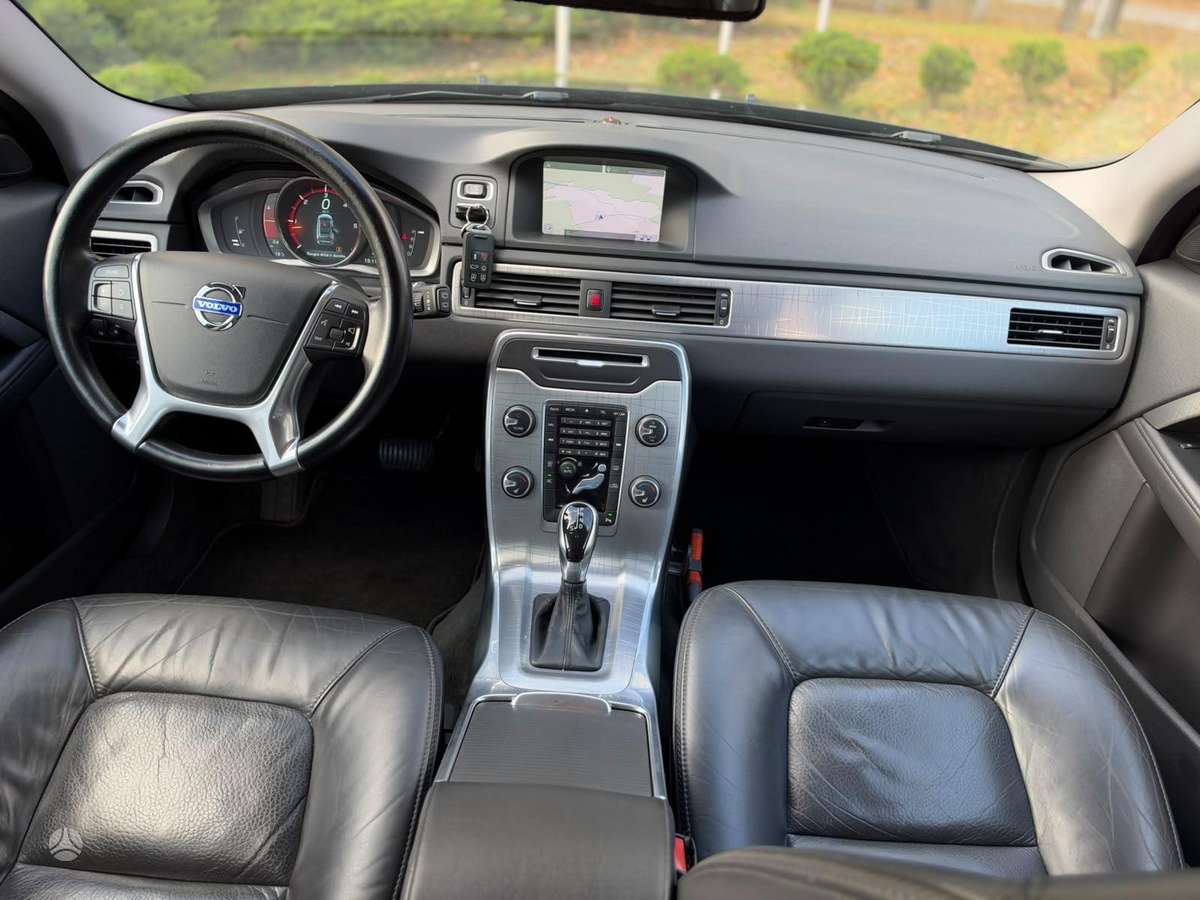 Volvo XC70, 2.0 l., Универсал