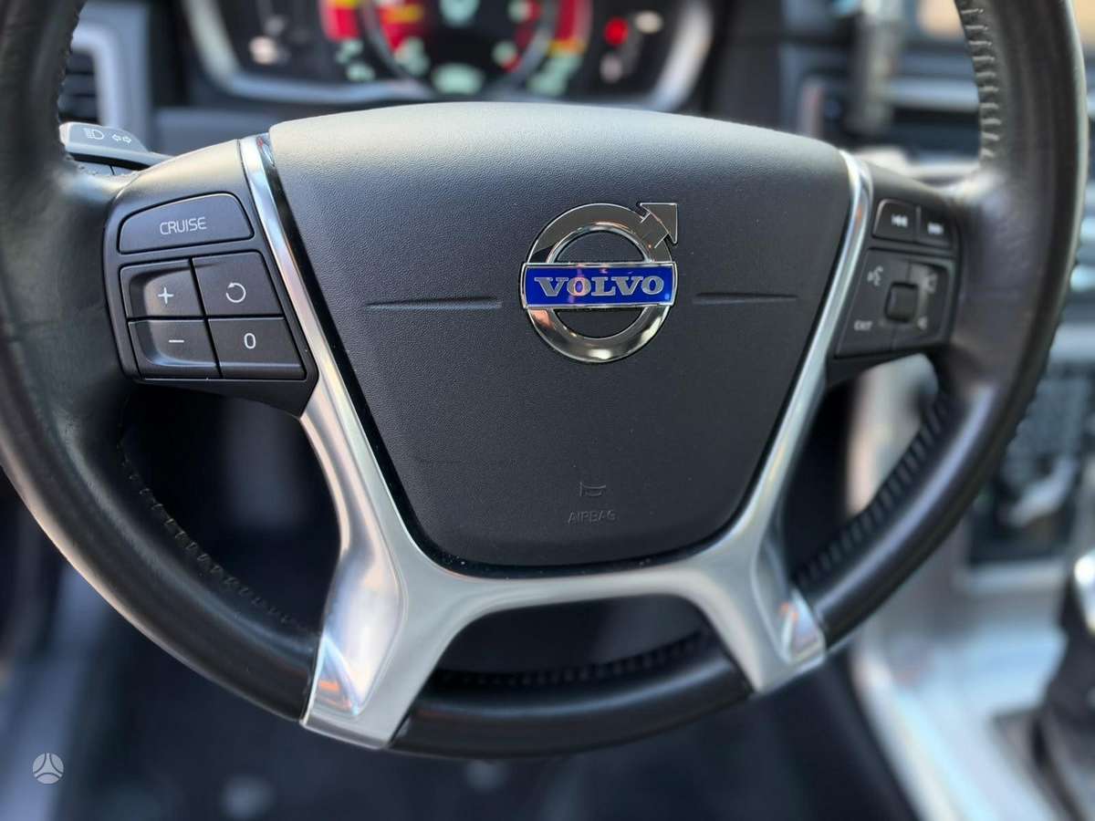 Volvo XC70, 2.0 l., Универсал