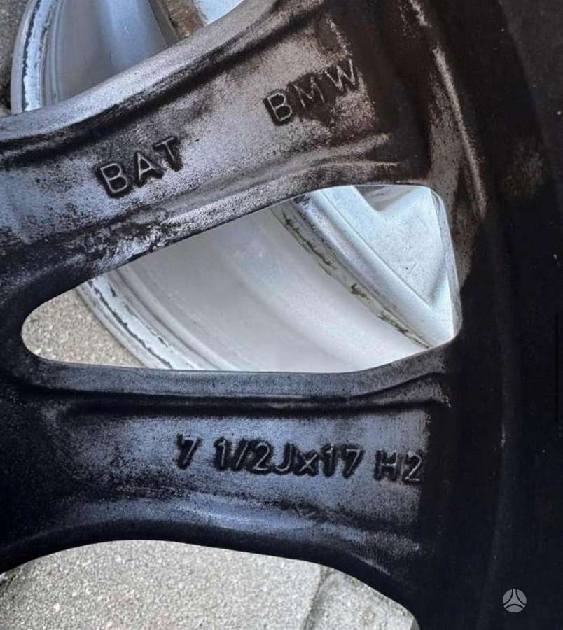 BMW, lengvojo lydinio, R17