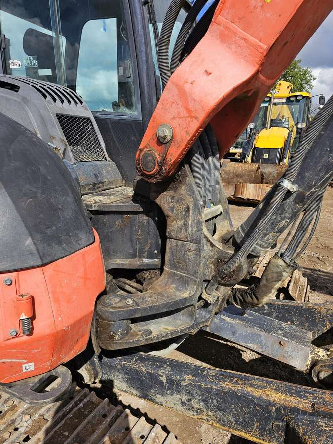 Kubota KX080-4a, ekskavatoriai