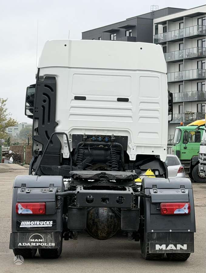 MAN TGX 18.440, single sleeper