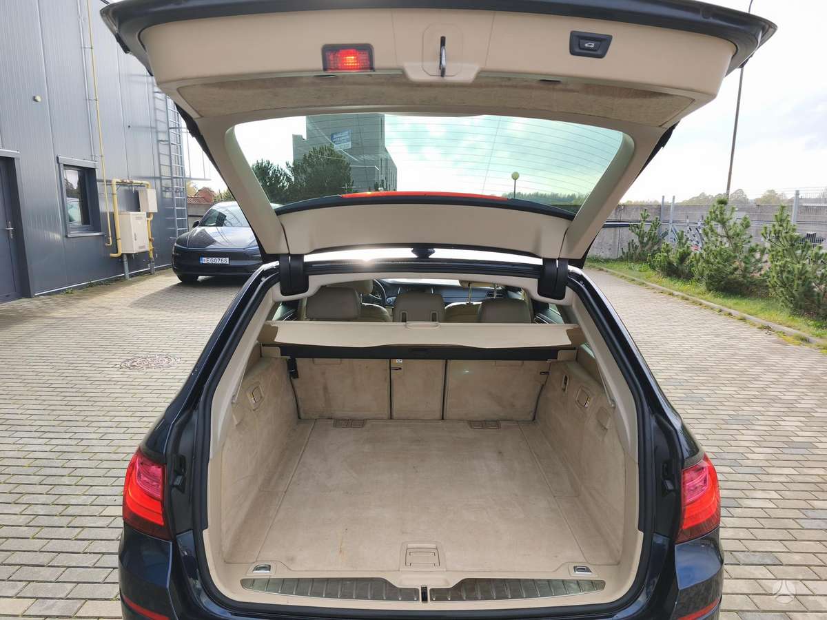 BMW 520, 2.0 l., Универсал