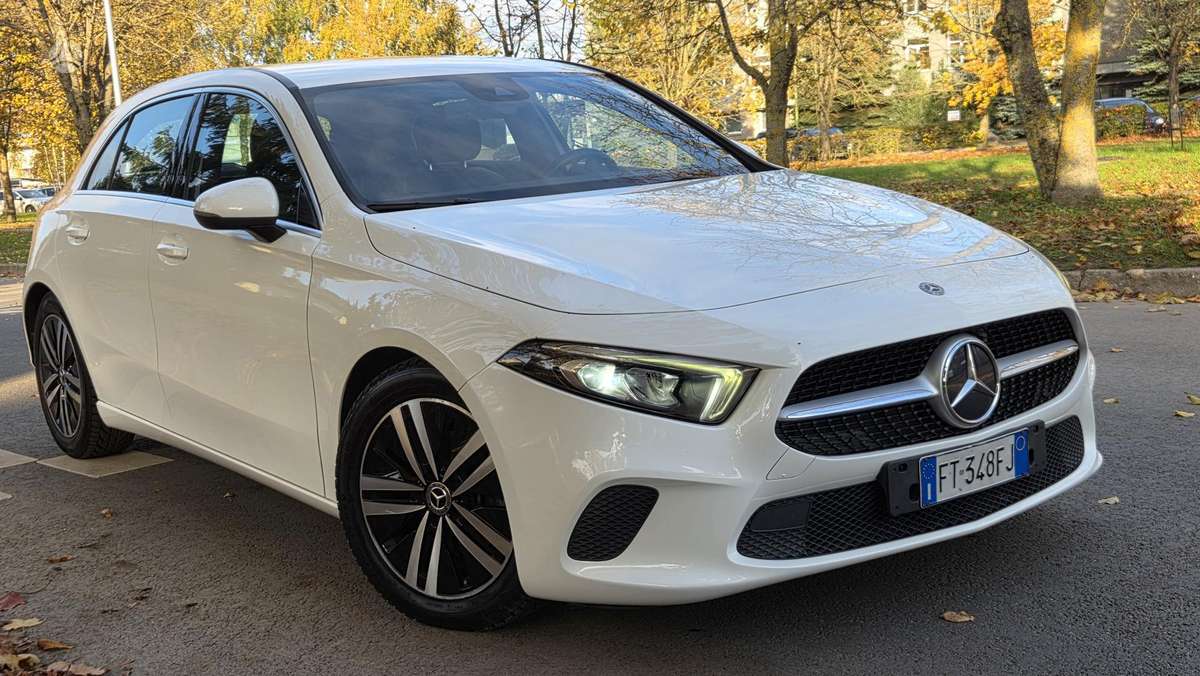 Mercedes-Benz A180