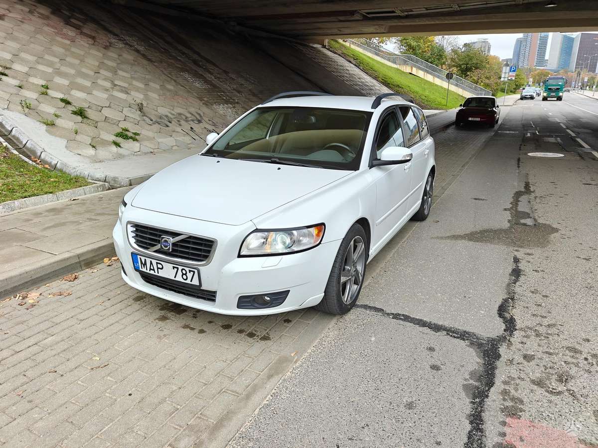 Volvo V50, 2.4 l., Универсал