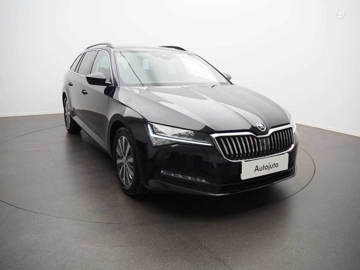 Skoda Superb, universalas