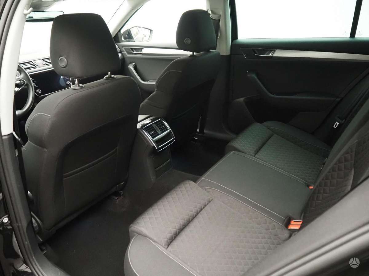 Skoda Superb, universalas