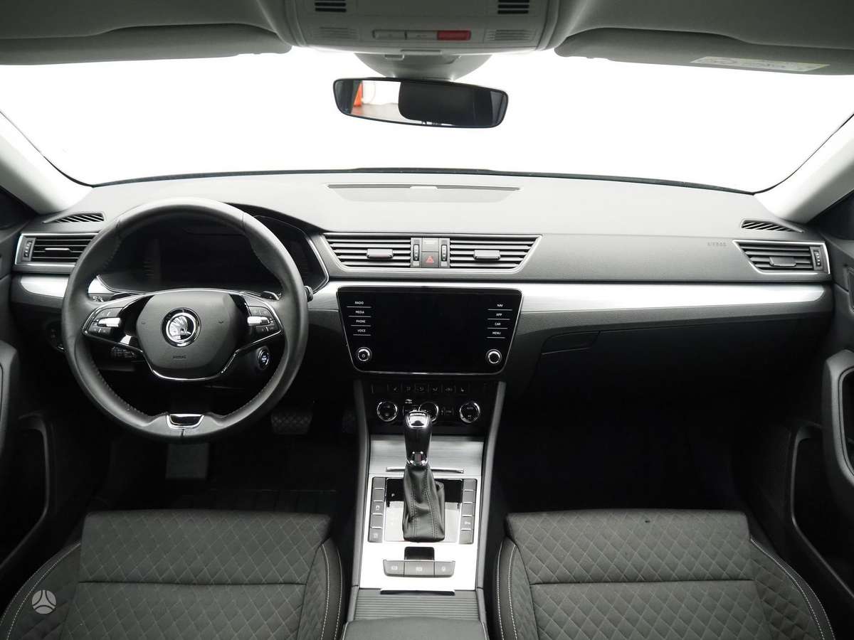 Skoda Superb, universalas