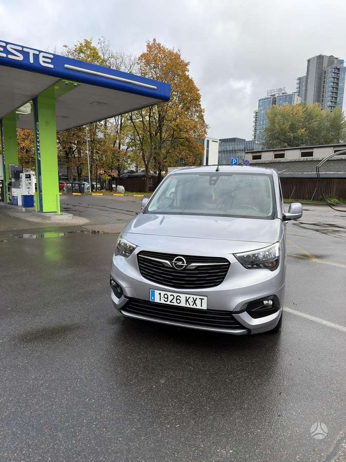 Opel Combo, 1.2 l., Минивэн
