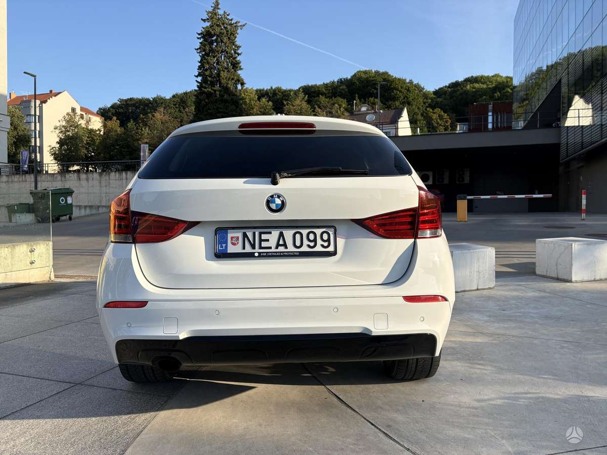 BMW X1, 2.0 l., Внедорожник / Кроссовер