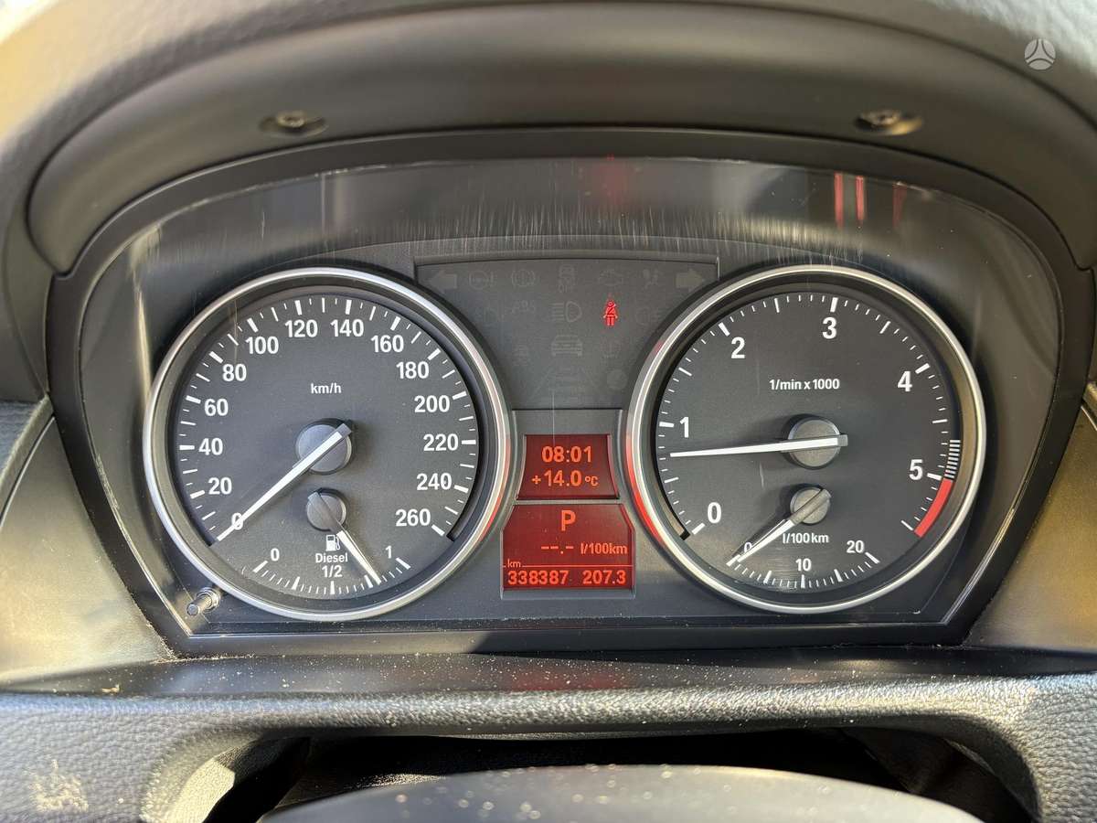BMW X1, 2.0 l., Внедорожник / Кроссовер