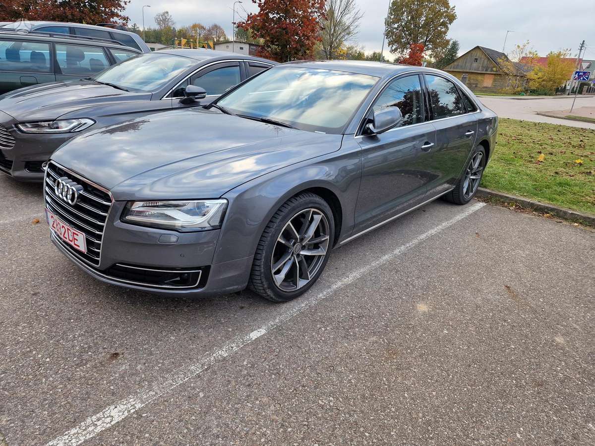 Audi A8, 3.0 l., Седан