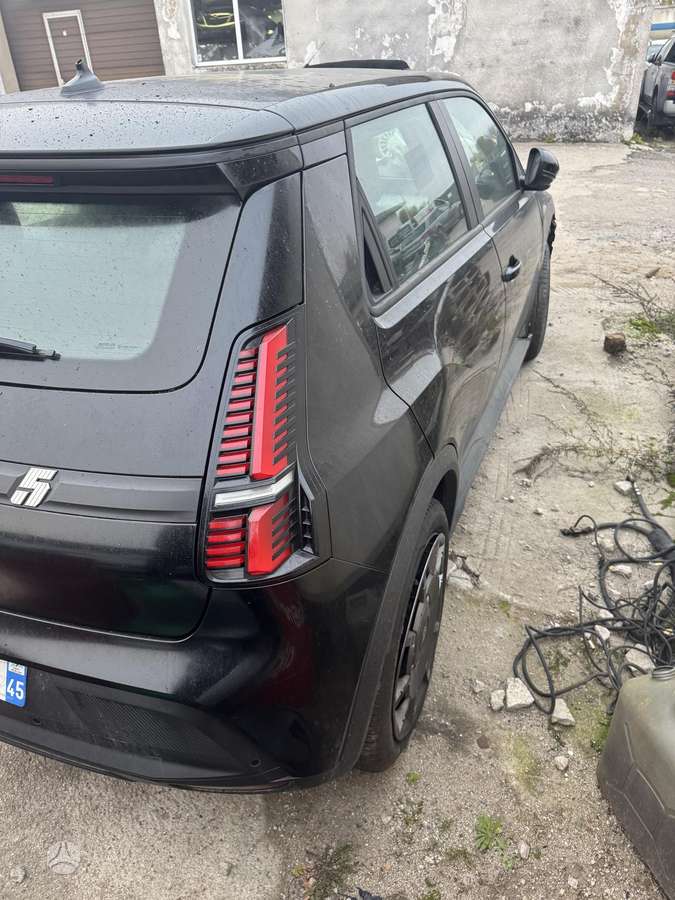 Renault 5 E-Tech, 40 кВт·ч, Хэтчбек