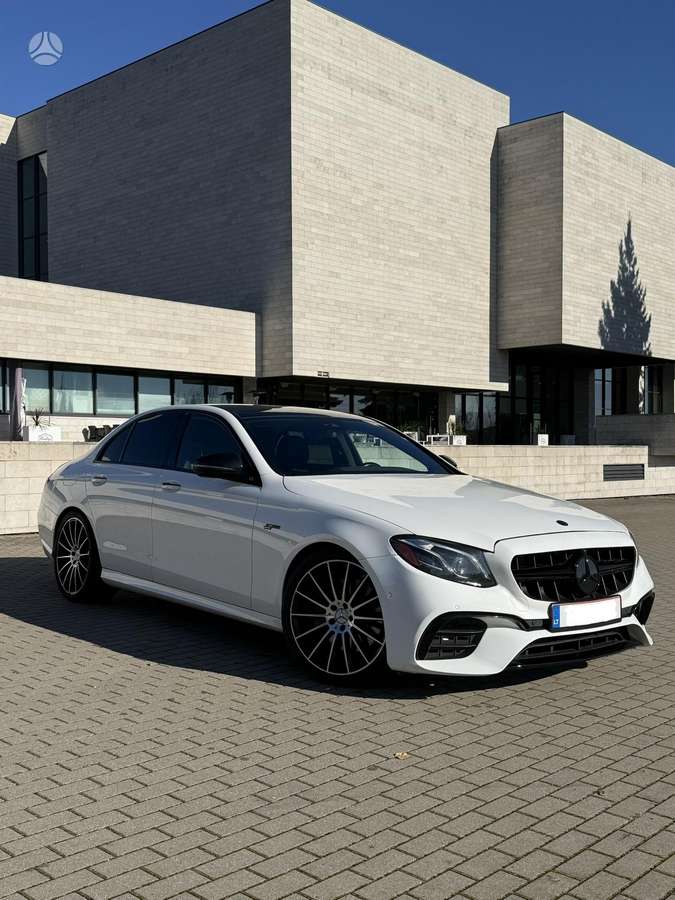 Mercedes-Benz E43 AMG