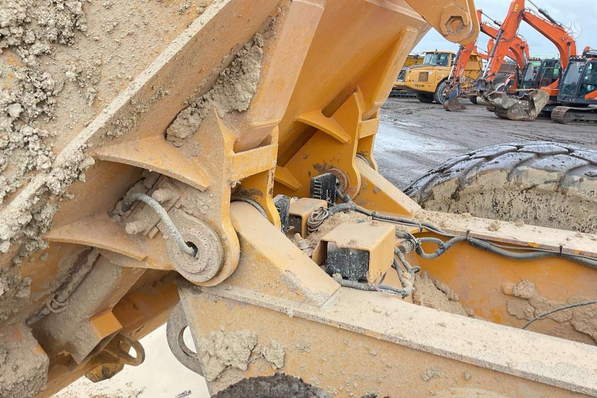 Volvo A25E, самосвалы