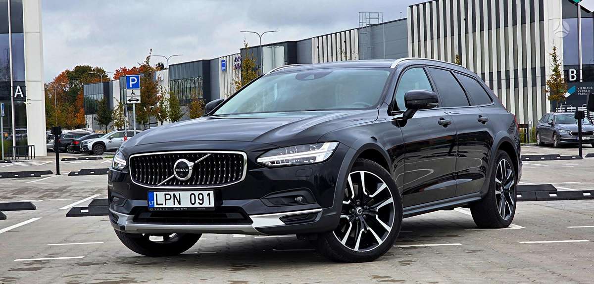 Volvo V90 Cross Country