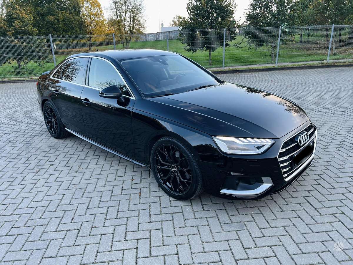 Audi A4, 2.0 l., Седан