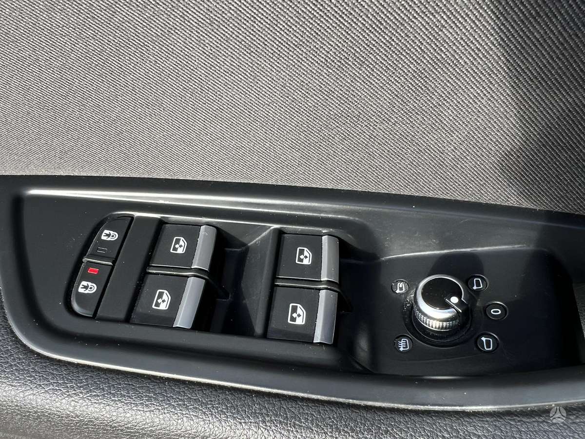 Audi A4, 2.0 l., Седан
