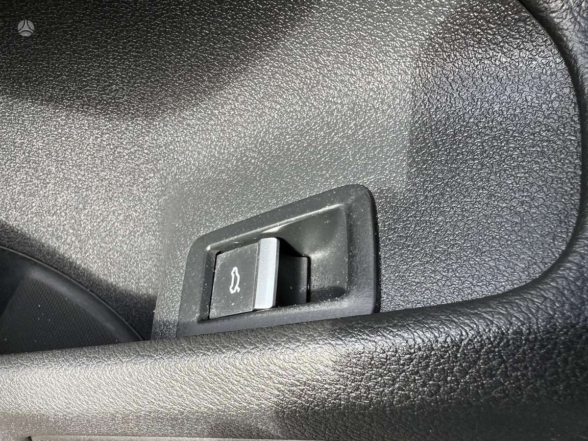 Audi A4, 2.0 l., Седан
