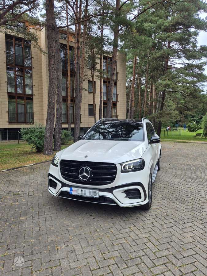 Mercedes-Benz GLS450, off-road / crossover