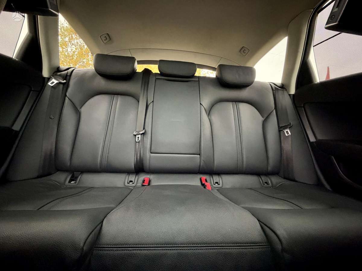 Audi A6, 2.0 l., Универсал