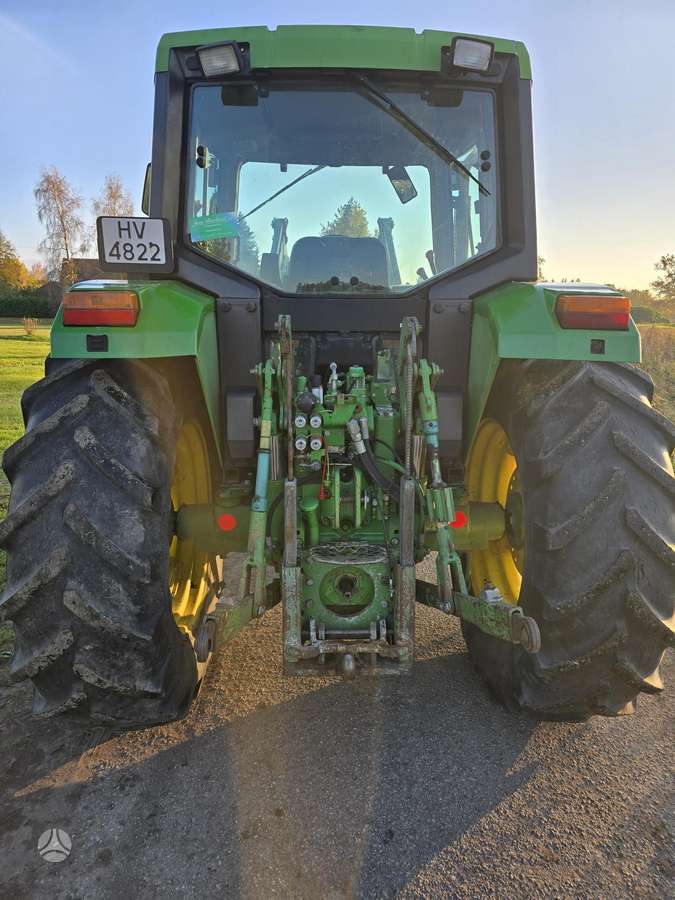 John Deere 6300, traktoriai