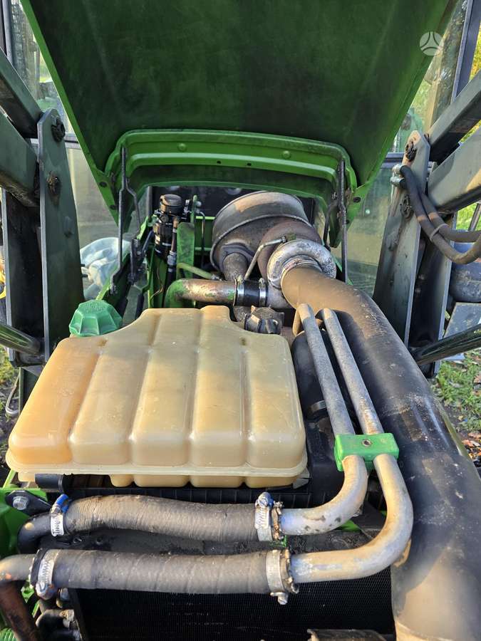 John Deere 6300, traktoriai