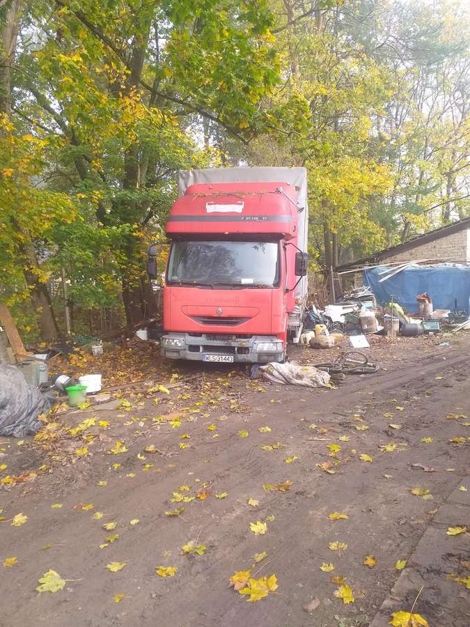 Renault Midlum, бортовые с тентом