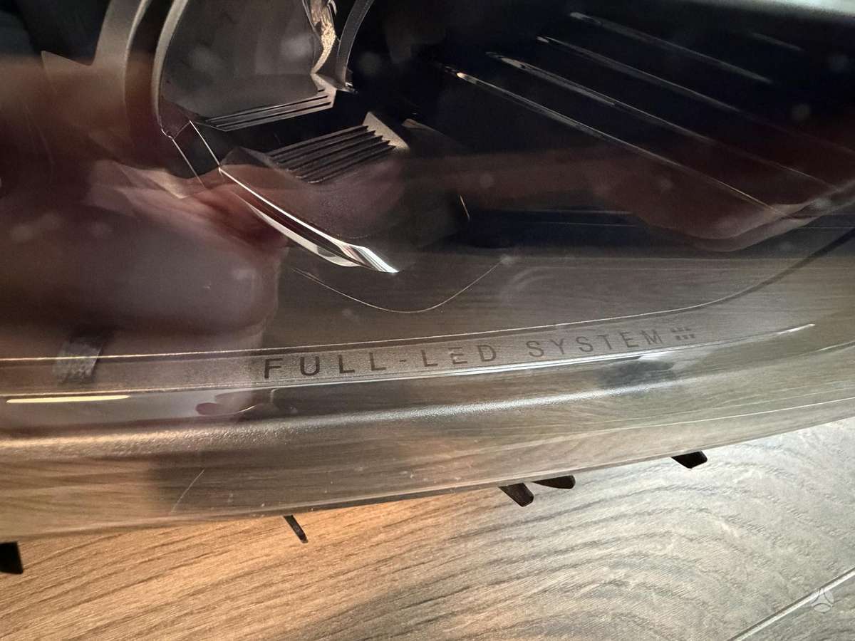 Volvo XC60 lights