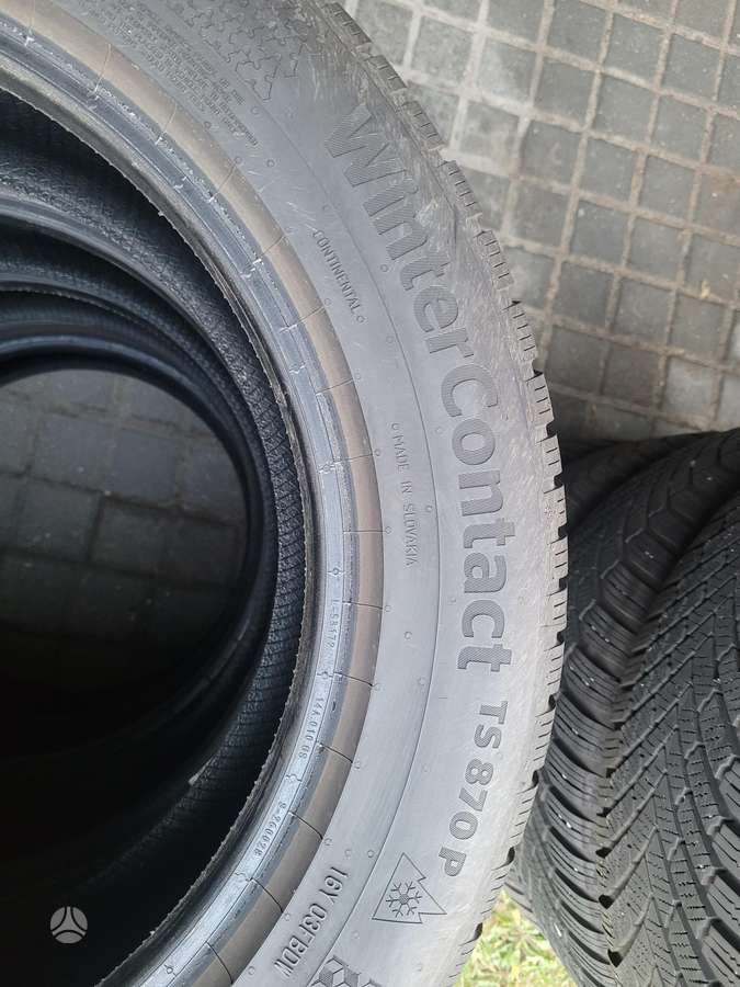 Continental, universalios 215/60 R17