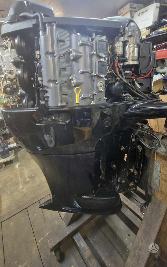 Suzuki DF 200, Četrtaktu piekaramais