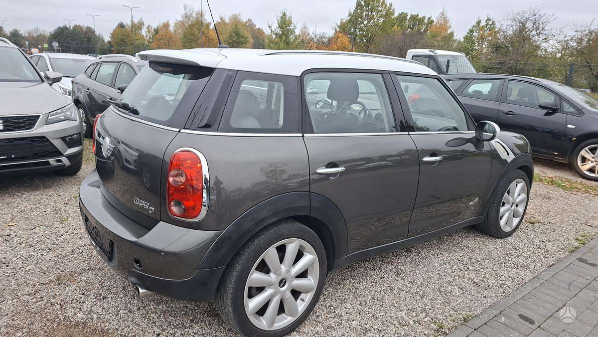 Mini Cooper, 1.6 l., off-road / crossover