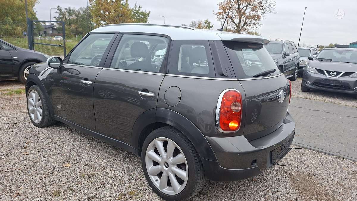 Mini Cooper, 1.6 l., off-road / crossover