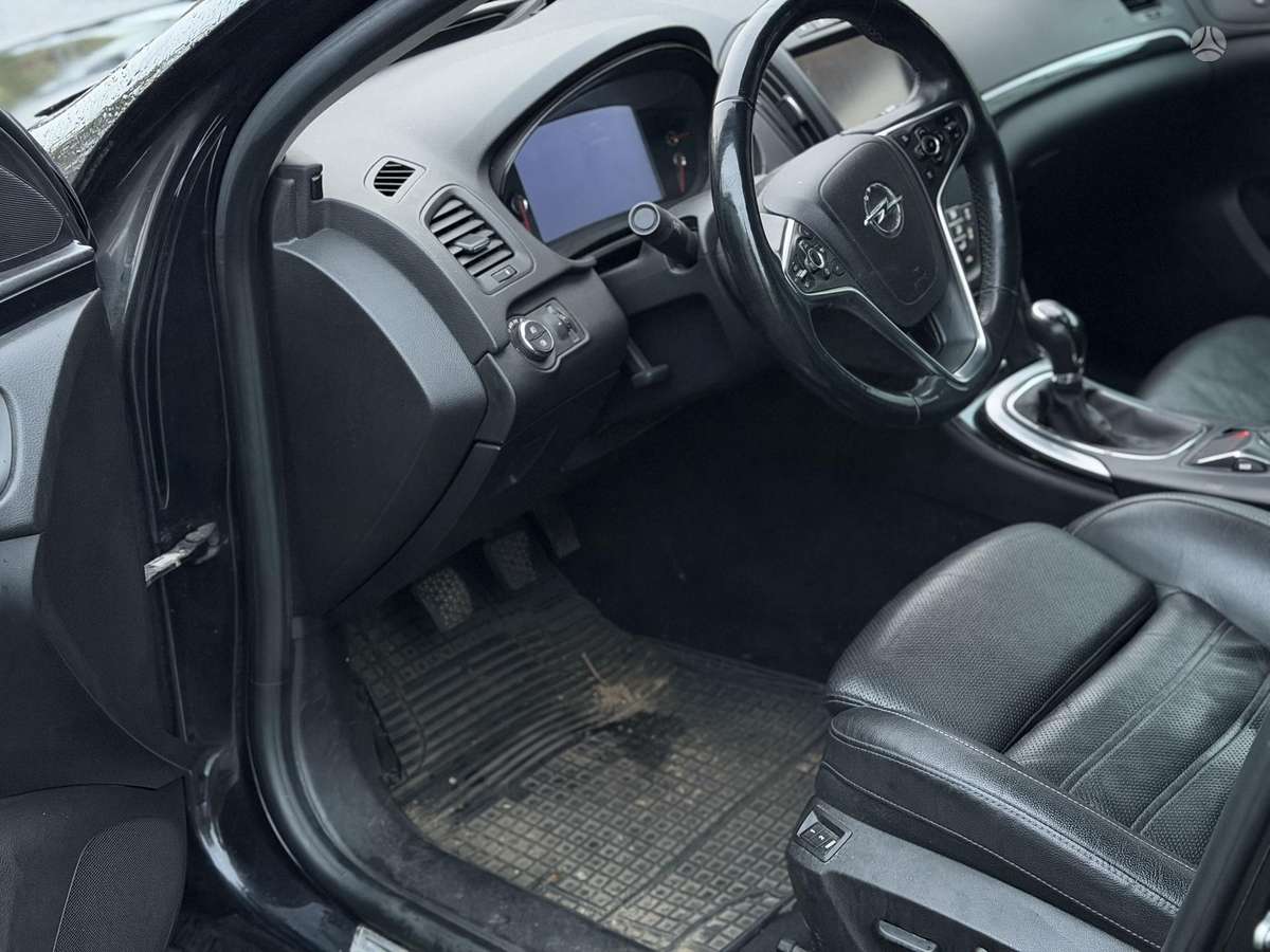 Opel Insignia, 2.0 l., hatchback