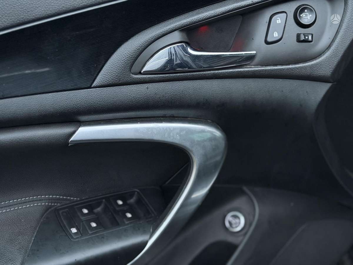 Opel Insignia, 2.0 l., hatchback