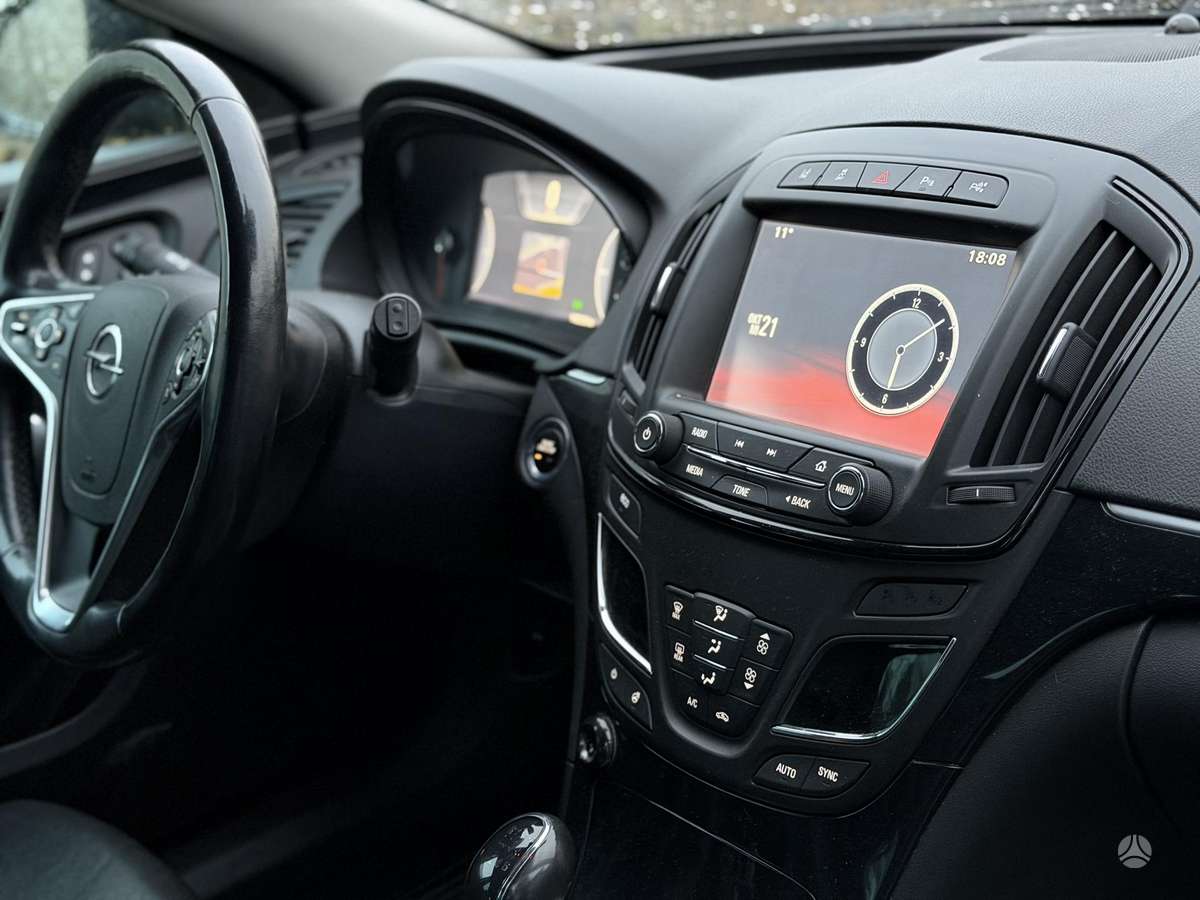 Opel Insignia, 2.0 l., Хэтчбек