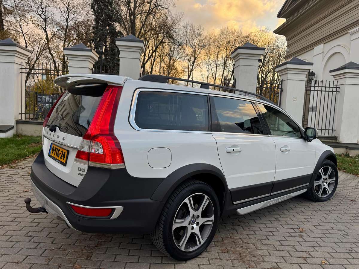Volvo XC70