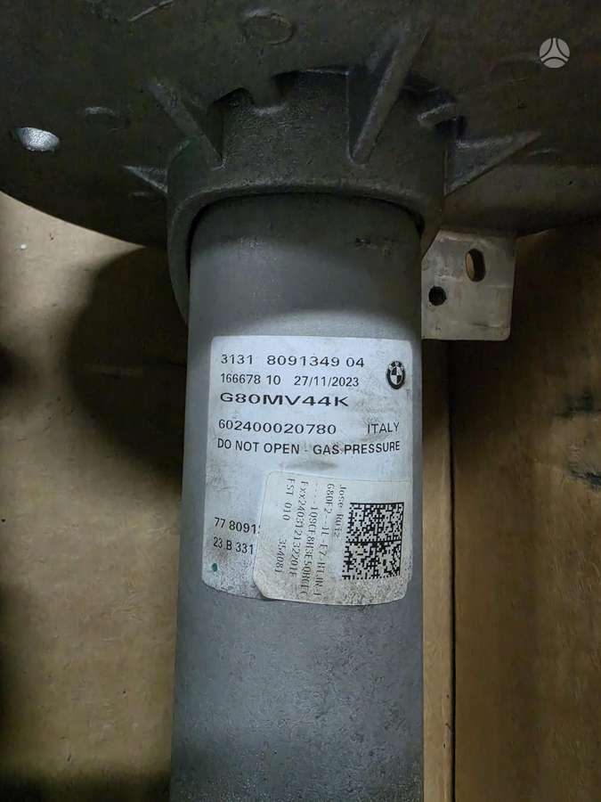 BMW M2 shock absorber