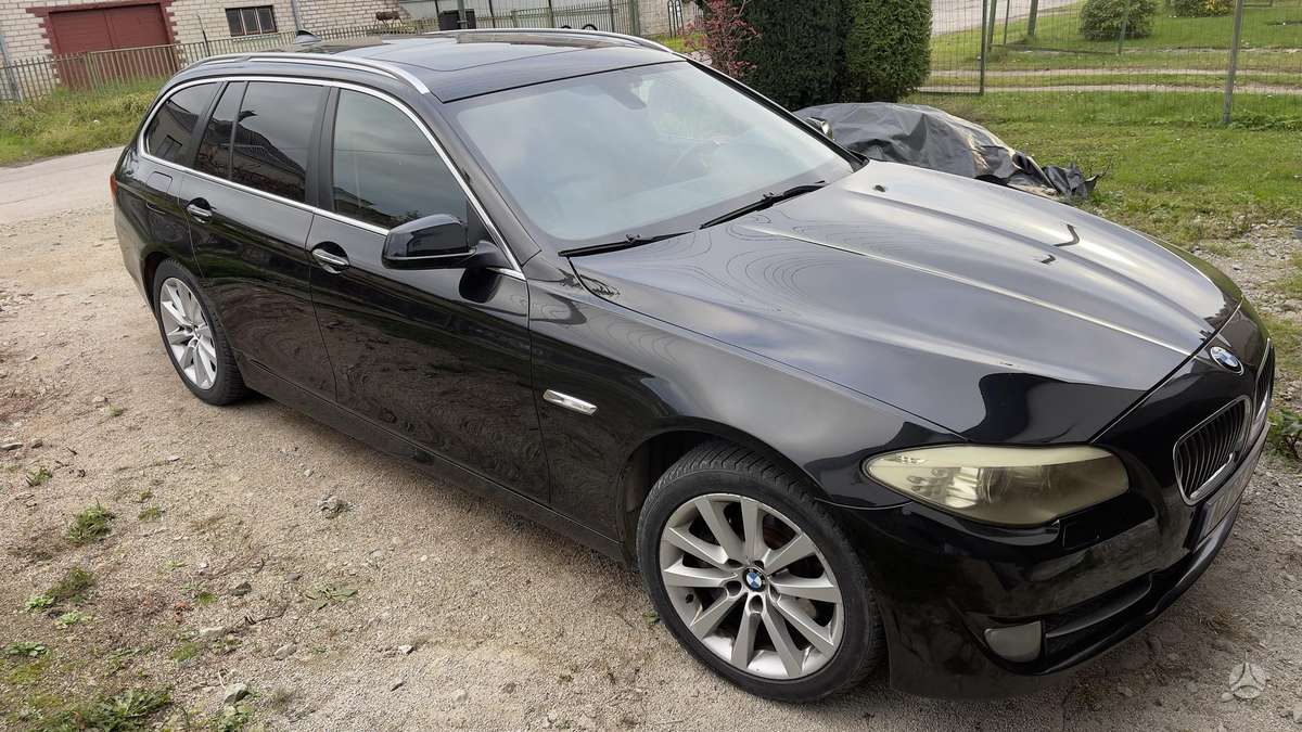 BMW 525