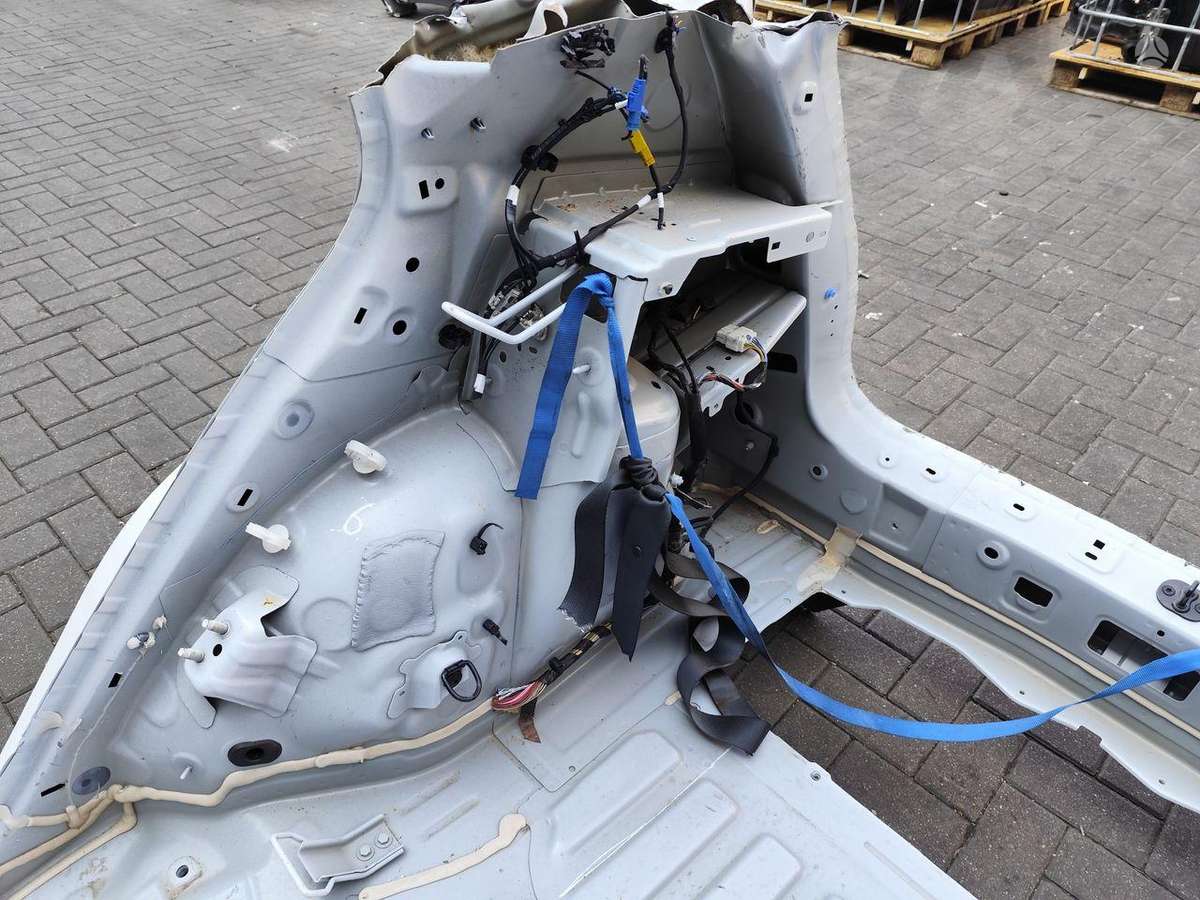 Renault Scenic E-Tech hood (front, rear)