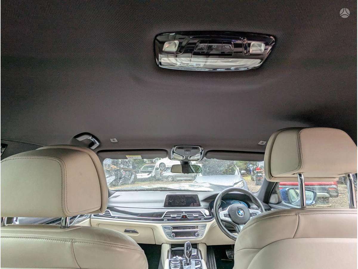 BMW 730 engine