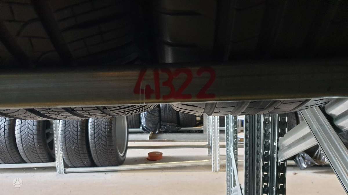 Pirelli Scorpion Zero, universalios 275/45 R21