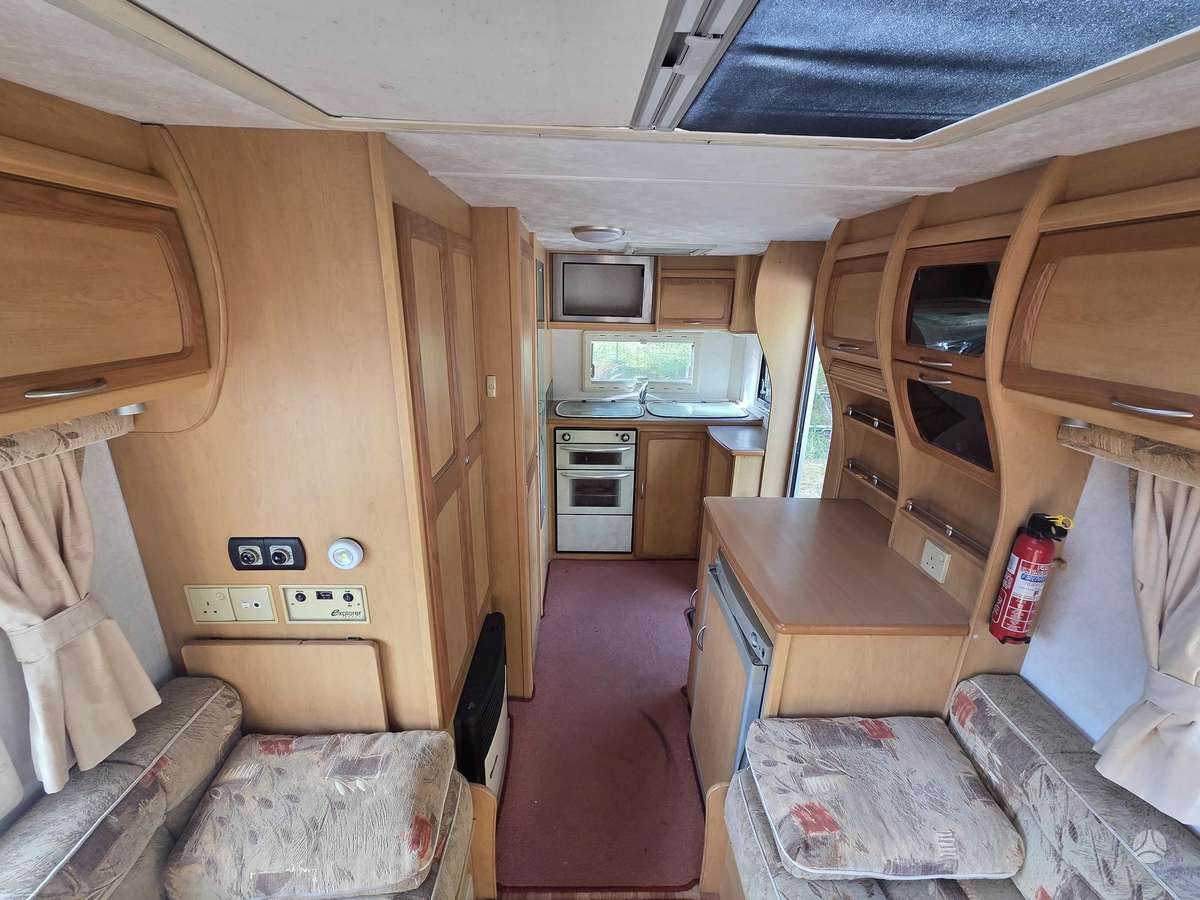 Compass Omega, caravans