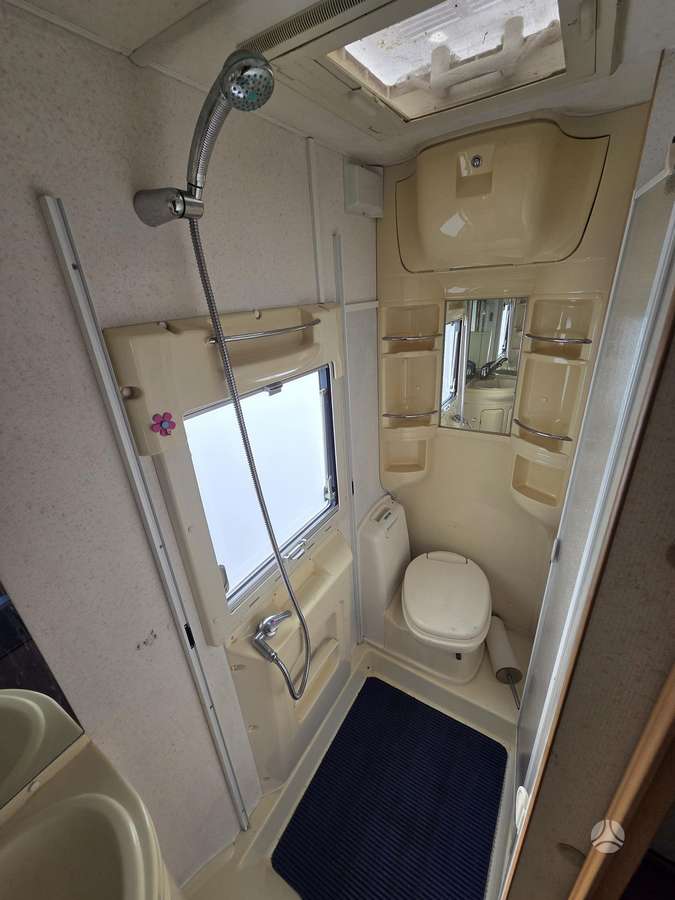 Compass Omega, кемперы