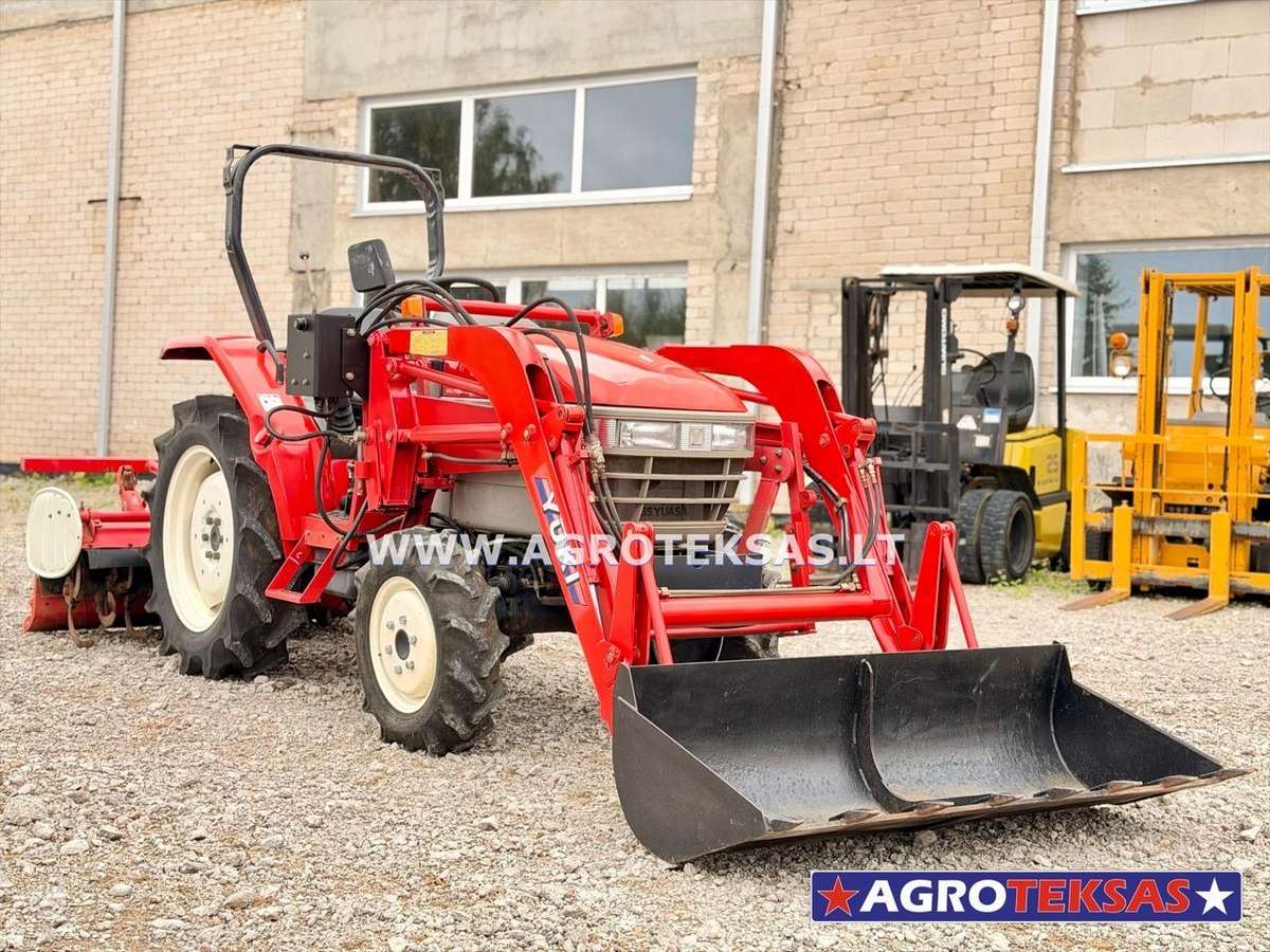 Kubota Įvairūs modeliai, тракторы