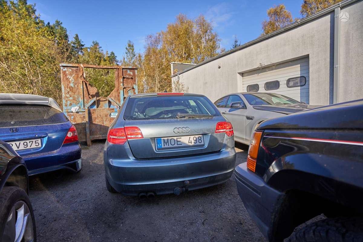 Audi A3, 1.8 l., hatchback