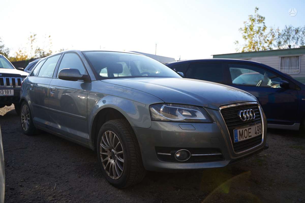 Audi A3, 1.8 l., hatchback